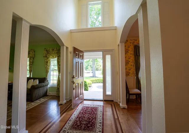 4th image of 10 Whitestone Wy, Bethlehem, NY 12159 | MLS# 202619058