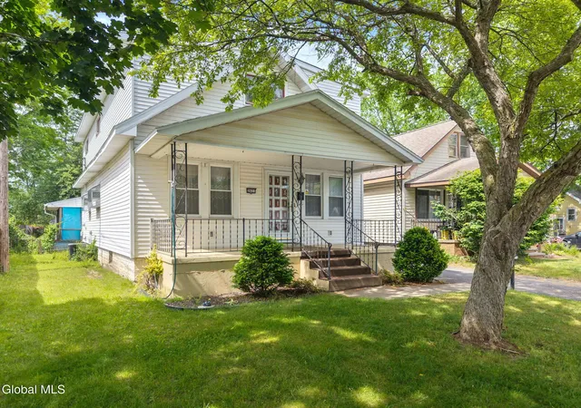 2nd image of 2021 Cedarlawn Ave, Rotterdam, NY 12306 | MLS# 202619077