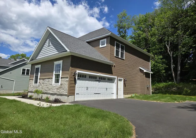 3rd image of 44 Waterford Ave, Latham, NY 12110 | MLS# 202618888