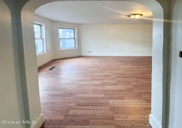 Listing Photo 4 - Condo for sale in building located at 918 Brg St, Schenectady, NY 12303