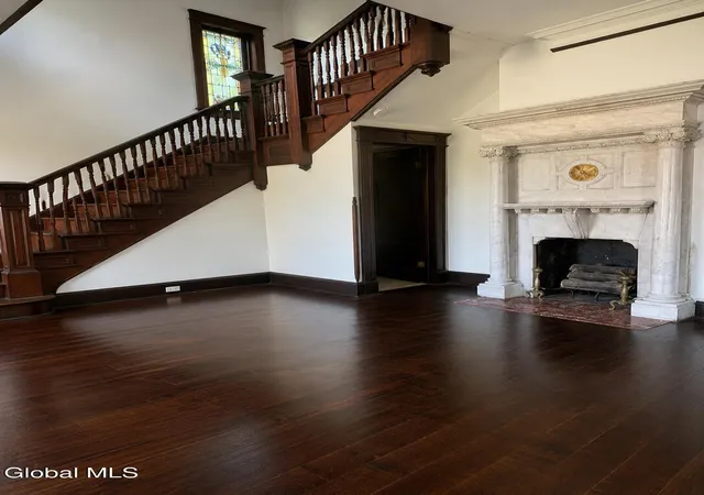 Homes for sale in Amsterdam, NY | 17 Mohawk Pl, Amsterdam, NY 12010 | MLS# 202618956