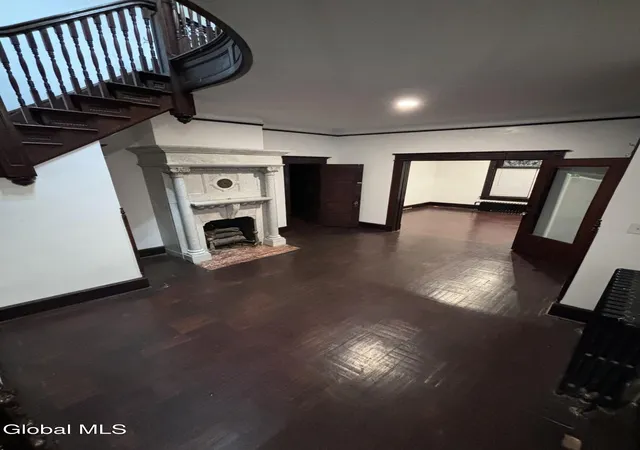 5th image of 17 Mohawk Pl, Amsterdam, NY 12010 | MLS# 202618956