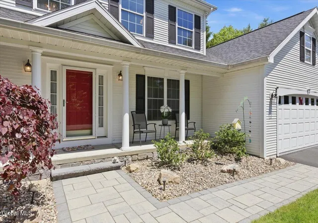 4th image of 48 Egmont Ct, Delmar, NY 12054 | MLS# 202619154