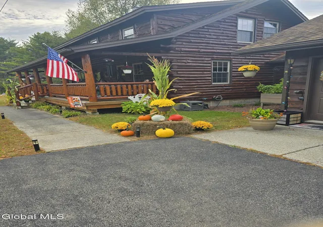 3rd image of 673 County Hwy 112, Gloversville, NY 12078 | MLS# 202618991