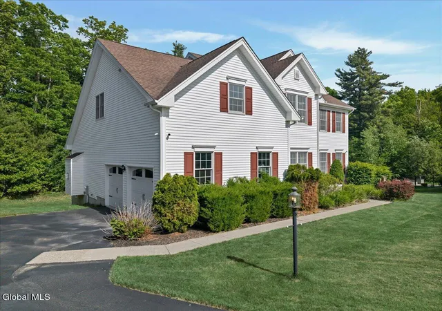 3rd image of 15 Foxhound Cir, Halfmoon, NY 12118 | MLS# 202619020