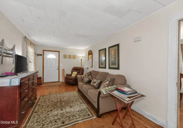 5th image of 30 Fern Ave, Colonie, NY 12205 | MLS# 202619344