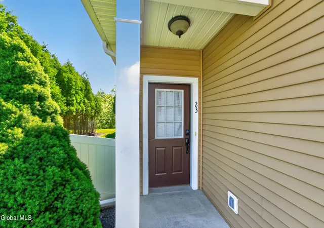 Photo 3 of Sale Pending at 23 Stacey Ct, Cohoes, NY 12047 | MLS# 202619143 | Listing updated on 2026-08-31