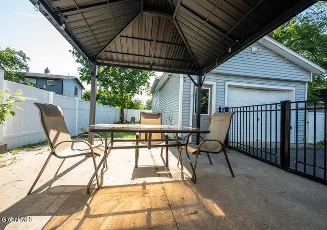 Homes for sale in Rotterdam, NY | 2872 Guilderland Ave, Rotterdam, NY 12306 | MLS# 202619220