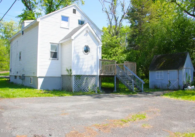 Homes for sale in Rensselaer, NY | 2 Lunis Ave, Rensselaer, NY 12144 | MLS# 202619129