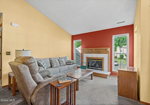 4th image of 422 Hampton Pl Blvd, North Greenbush, NY 12180 | MLS# 202619141