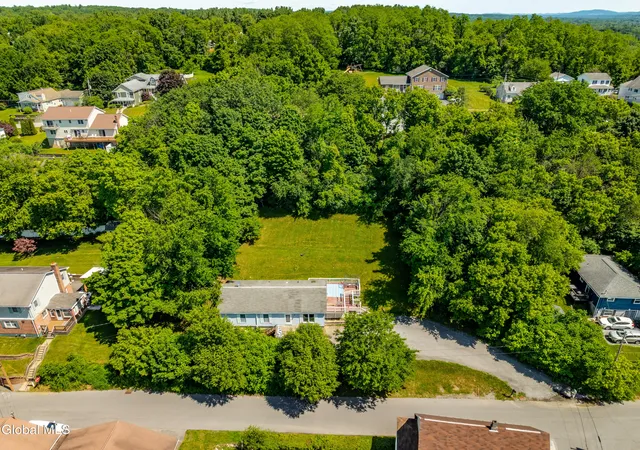 Photo 3 of Single family home for sale at 52 Warsaw Ave, Mechanicville, NY 12118 | MLS# 202619200 | Listing updated on 2026-07-26