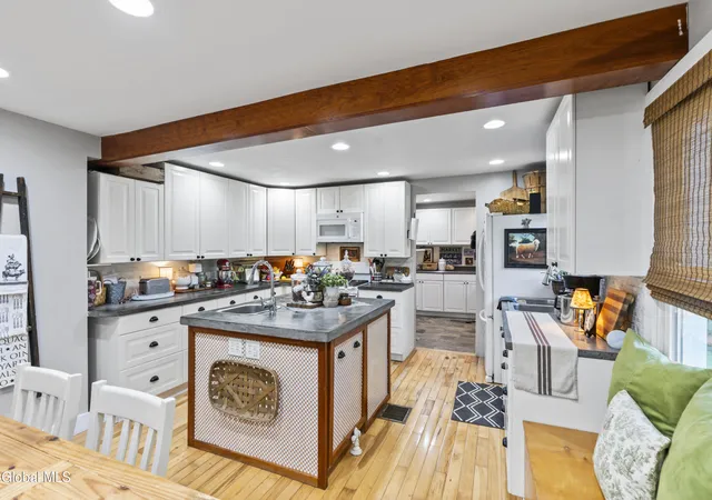 Homes for sale in Stockport, NY | 350 County Road 25, Stockport, NY 12534 | MLS# 202619099