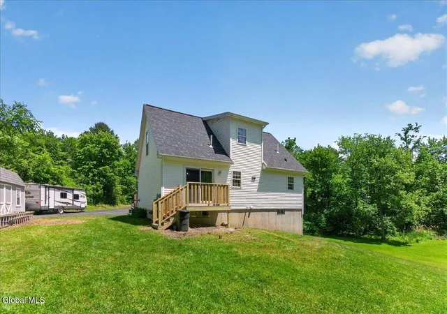 Homes for sale in Schaghticoke, NY | 131 Calhoun Dr, Schaghticoke, NY 12182 | MLS# 202619297