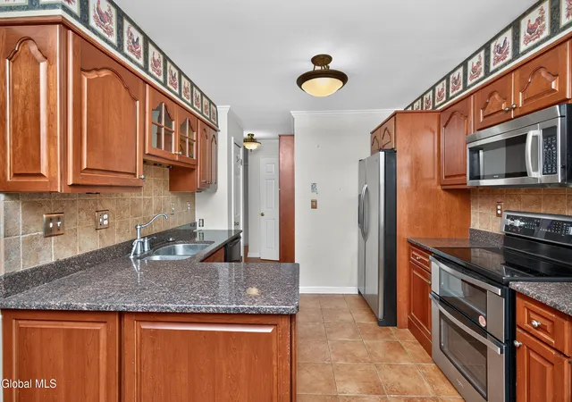 Photo 4 of Sale Pending at 606 Elk Cir, Milton, NY 12020 | MLS# 202624800 | Listing updated on 2026-09-03