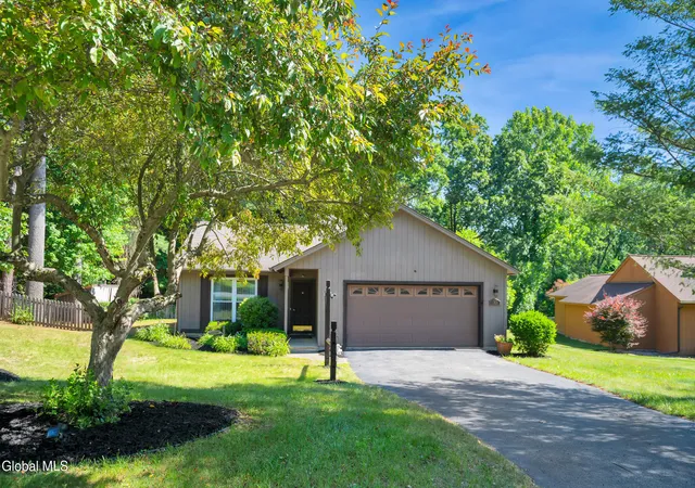 2nd image of 35 Meadow Rue Pl, Malta, NY 12020 | MLS# 202620047