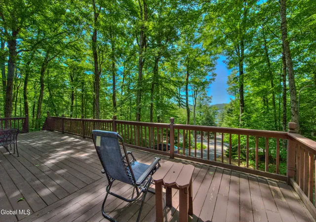 Photo 4 of Single family home for sale at 601 N Shore Peck Lake Rd, Gloversville, NY 12078 | MLS# 202619170 | Listing updated on 2026-08-31