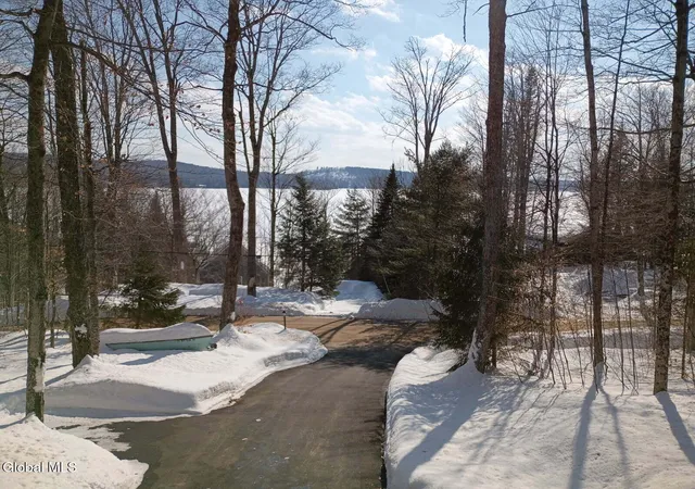 Photo 5 of Single family home for sale at 601 N Shore Peck Lake Rd, Gloversville, NY 12078 | MLS# 202619170 | Listing updated on 2026-08-31