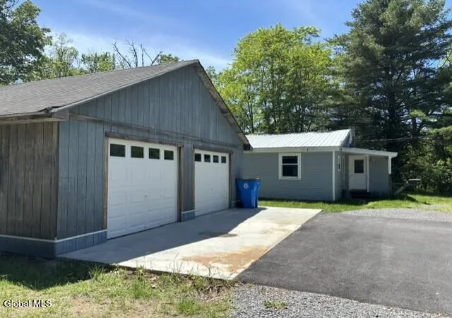 Homes for sale in Gloversville, NY | 162 S Pine St, Gloversville, NY 12078 | MLS# 202619306