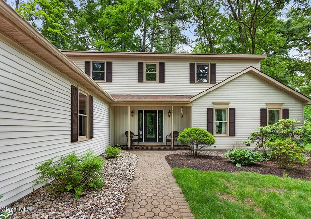 2nd image of 26 Knollwood Dr, Saratoga Springs, NY 12866 | MLS# 202619386