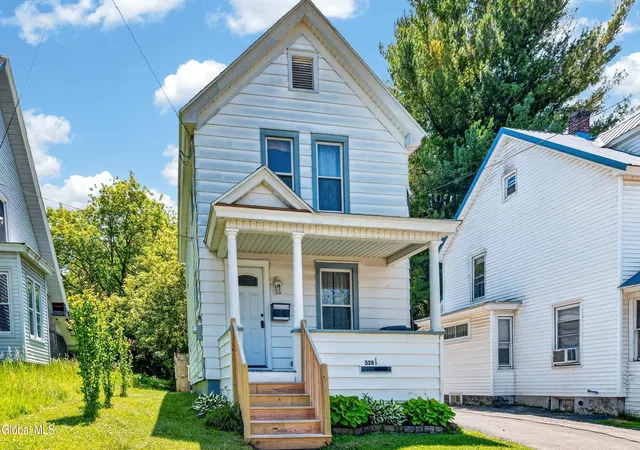 Homes for sale in Johnstown, NY | 528 1/2 N Market St, Johnstown, NY 12095 | MLS# 202619163