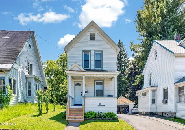 Homes for sale in Johnstown, NY | 528 1/2 N Market St, Johnstown, NY 12095 | MLS# 202619163