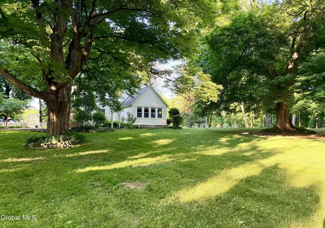 33rd image of 1403 River Rd, Bethlehem, NY 12158 | MLS# 202619405