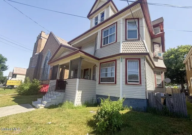 Homes for sale in Schenectady, NY | 1405 State St, Schenectady, NY 12304 | MLS# 202619267