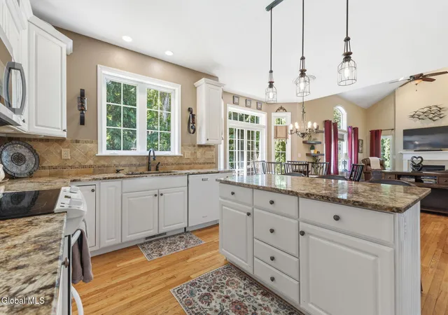 4th image of 46 Mann Blvd, Halfmoon, NY 12065 | MLS# 202619350