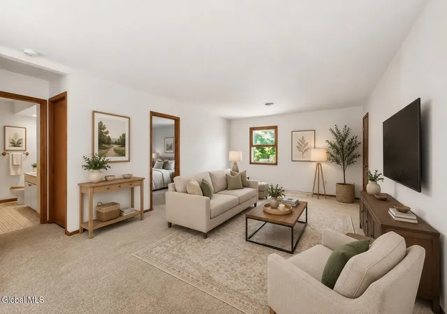2nd image of 102 Cedarview Ln, Colonie, NY 12189 | MLS# 202619396