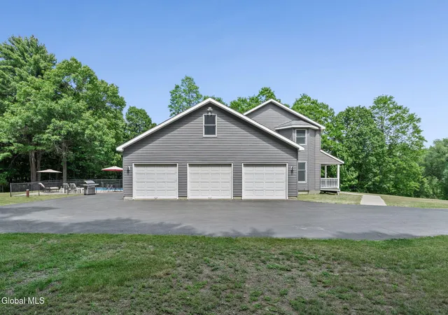 Homes for sale in Poestenkill, NY | 28 Victorian Dr, Poestenkill, NY 12140 | MLS# 202619422