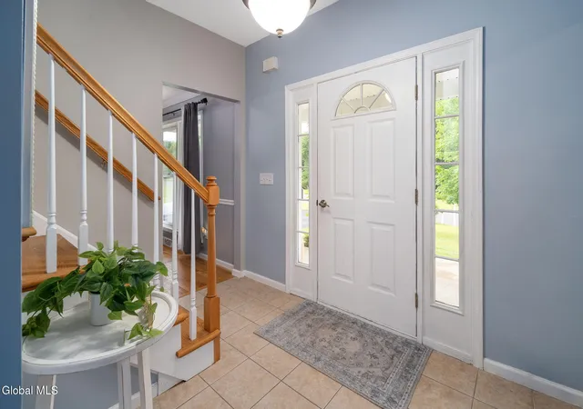 Photo 3 of Single family home for sale at 9 Thomas Dr, Wynantskill, NY 12198 | MLS# 202620322 | Listing updated on 2026-09-03
