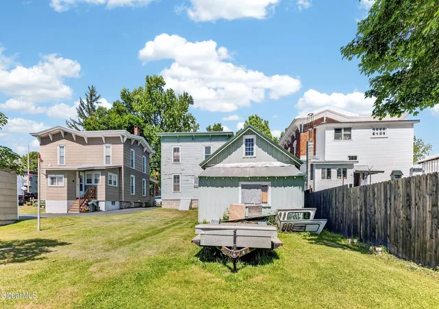 Homes for sale in Nelliston, NY | 14 Berthoud St, Nelliston, NY 13410 | MLS# 202619447