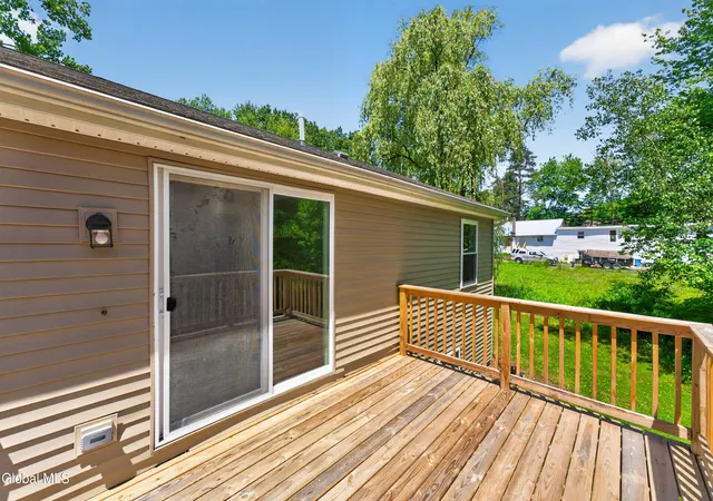 35th image of 106 Dunsbach Rd, Halfmoon, NY 12065 | MLS# 202619214