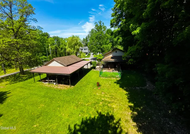 Photo 3 of Single family home for sale at 750 County Hwy 110, Broadalbin, NY 12025 | MLS# 202619195 | Listing updated on 2026-09-15
