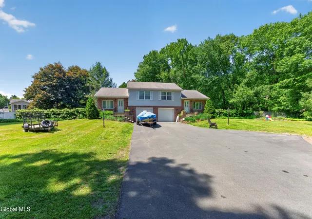 1st image of 152 Woodin Rd, Halfmoon, NY 12065 | MLS# 202619215
