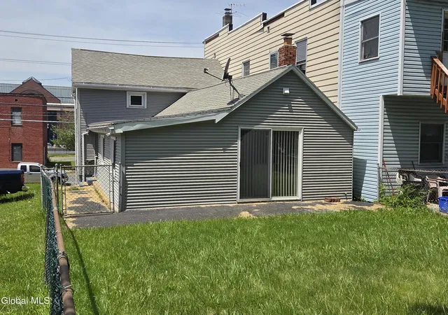 Photo 3 of Single family home for sale at 512 East St, Rensselaer, NY 12144 | MLS# 202619289 | Listing updated on 2026-08-27