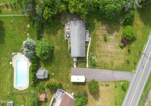 3rd image of 144 Haswell Rd, Latham, NY 12110 | MLS# 202619775