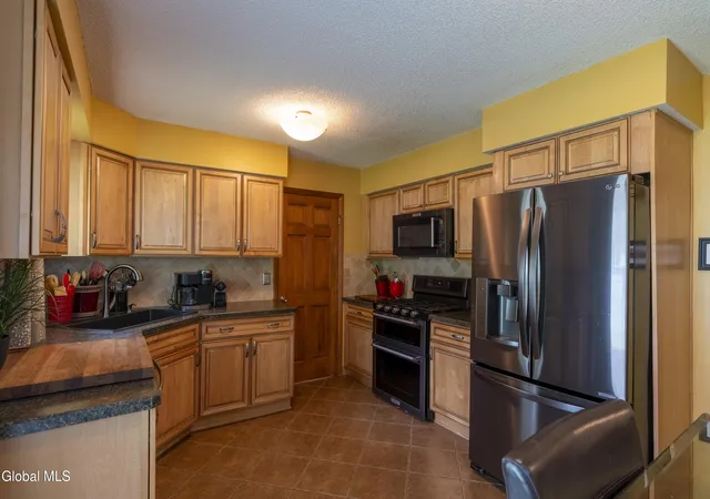 3rd image of 3 Snowberry Dr, Wilton, NY 12831 | MLS# 202619713