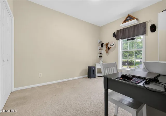5th image of 4 Dorothy Ln, Schenectady, NY 12302 | MLS# 202619511