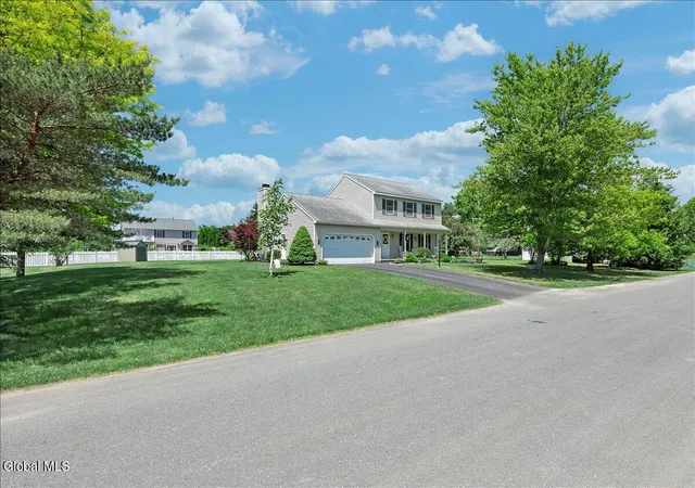 35th image of 5 Zermatt Dr, North Greenbush, NY 12198 | MLS# 202619358