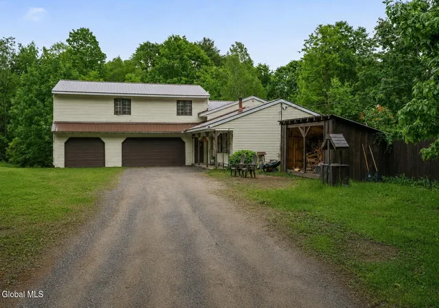 Photo 2 of Sale Pending at 169 Mcgregor Rd, Gloversville, NY 12078 | MLS# 202619388 | Listing updated on 2026-06-24