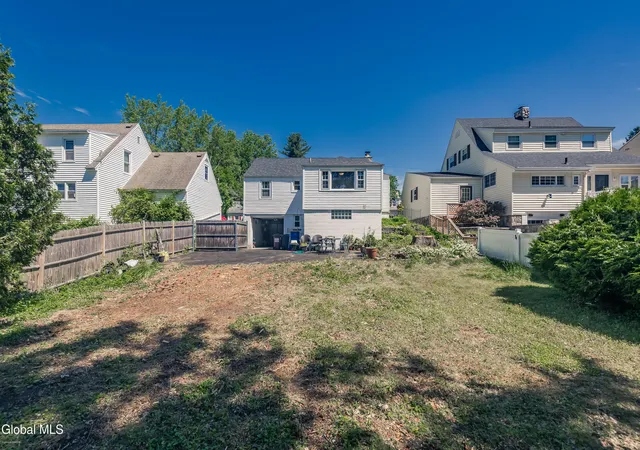 4th image of 11 Wooster St, Gloversville, NY 12078 | MLS# 202619421