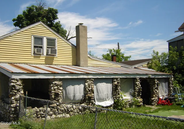 5th image of 50 Newark St, Cohoes, NY 12047 | MLS# 202619429