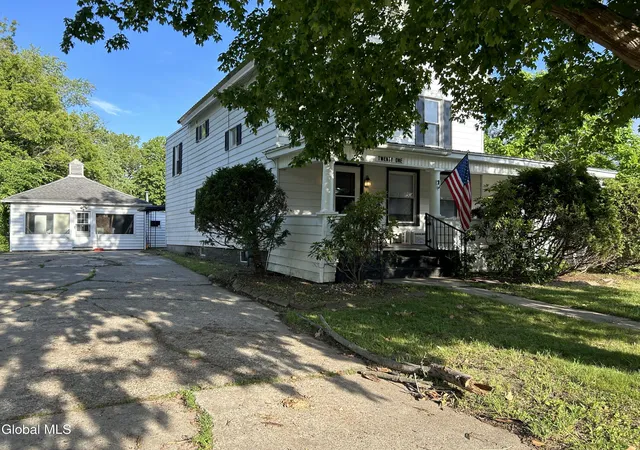 Homes for sale in Fultonville, NY | 21 Washington St, Fultonville, NY 12072 | MLS# 202619466