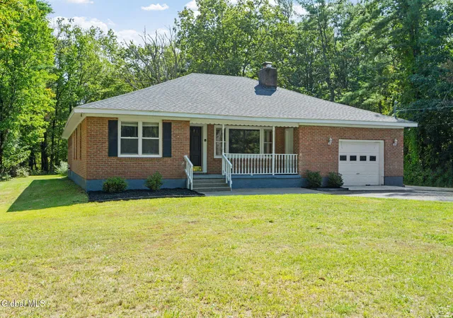 Homes for sale in Glenville, NY | 367 Closson Rd, Glenville, NY 12302 | MLS# 202619469