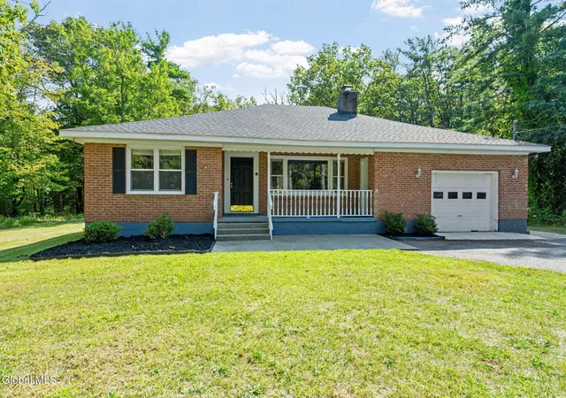 Homes for sale in Glenville, NY | 367 Closson Rd, Glenville, NY 12302 | MLS# 202619469