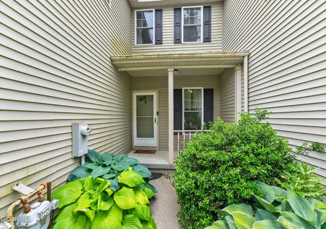 2nd image of 4 Killarney Ct, Wilton, NY 12866 | MLS# 202619439