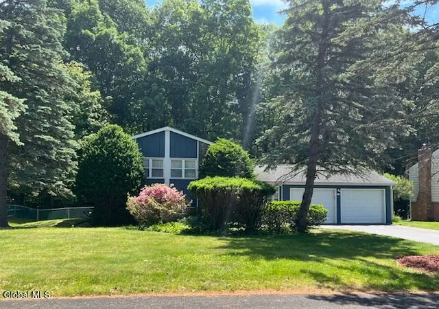 Homes for sale in East Greenbush, NY | 4 Blue Mountain Trl, East Greenbush, NY 12061 | MLS# 202619788