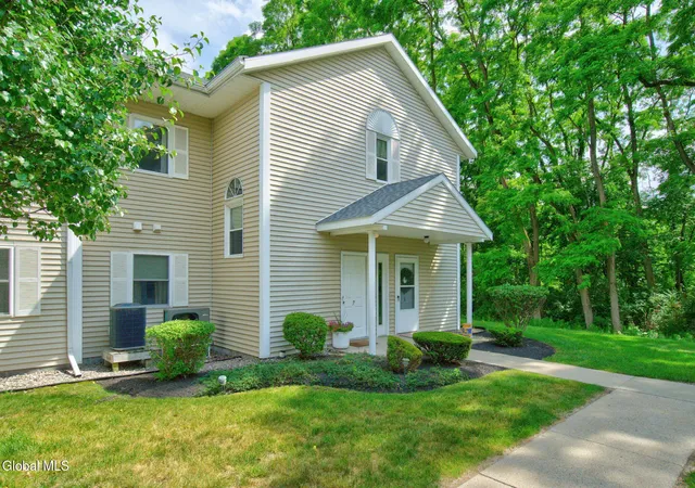 2nd image of 507 Greenwich Dr, Albany, NY 12203 | MLS# 202619919