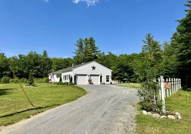 4th image of 59 North Dr, Lake Luzerne, NY 12846 | MLS# 202619465